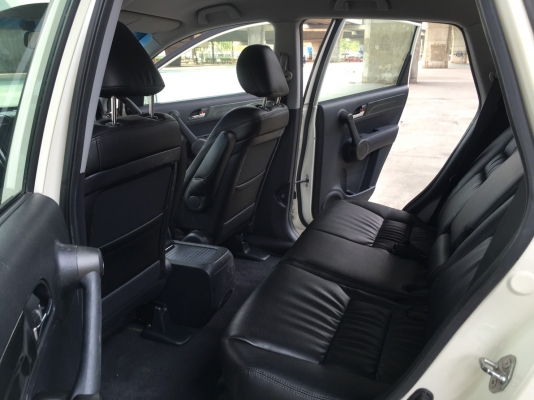 Honda CR-V 2.0SF 4 WD ปี 2011 รถมือเดียว ไม่เคยชนไม่เคยติดแก๊ซ อุปกรณ์ครบพร้อมโอน