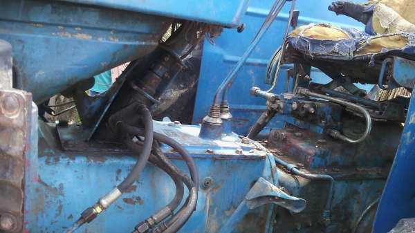 FROD 6610 สองเพลา อุปกรณ์2อย่างใบดัน ผาน3 เล่มทะเบียนพร้อมโอน FROD 6610 สองเพลา อุปกรณ์2อย่างใบดัน ผาน3 เล่มทะเบียนพร้อมโอน