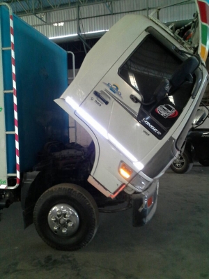 ขายรถหกล้อฮีโน่