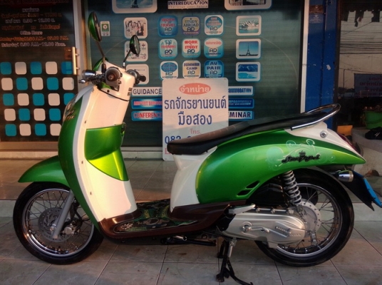 Honda Scoopy-i สีเขียว-ขาว สวยๆเครื่องเดิมดีๆ ราคาถูก