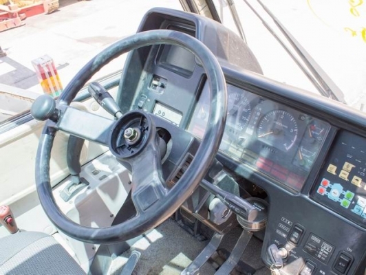 รถเครน KATO รุ่น KR 22H  ขนาด22 ตัน