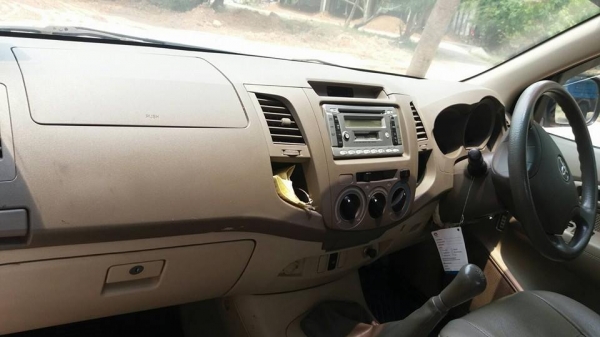 ขายรถกระบะ วีโก้ปี49 รถสวยสภาพดี แอร์เย็น เอกสารพร้อมโอน สนใจโทร 090-8588220คุณนะ 093-3258446คุณบิว หรือเข้าดูสินค้าอื่นๆได้ที่ www.truck.in.th/498 หรือเพจFacebook ณรงค์ ซื้อขายรถมือสอง (เว็บไซต์ส่วนตัว) หรือFacebook คุณนะ รถบรรทุก