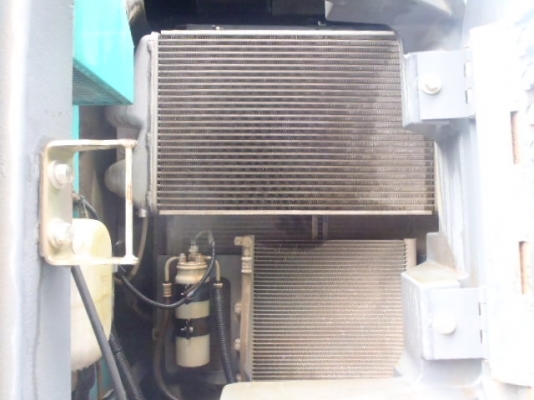 == แบคโฮมือสองญี่ปุ่น / SK200SR == ติดต่อ / ใหม่ 0614194022