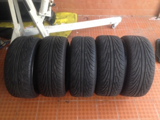 ยางขอบ18 นันกัง 225 35 18 ปี15 ทั้งหมด5เส้นสภาพดีดอกยังนิ่ม