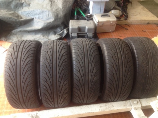 ยางขอบ18 นันกัง 225 35 18 ปี15 ทั้งหมด5เส้นสภาพดีดอกยังนิ่ม