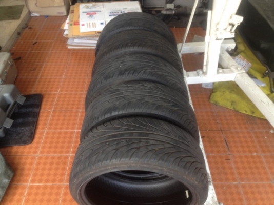 ยางขอบ18 นันกัง 225 35 18 ปี15 ทั้งหมด5เส้นสภาพดีดอกยังนิ่ม