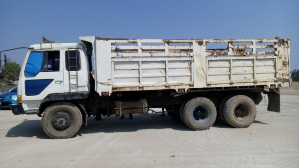 สิบล้อ ไอ้หลง FN527MA 6D16-195 เกียร์10 ดั้ม สภาพดีเดิมๆพร้อมใช้ ทะเบียนพร้อมโอน