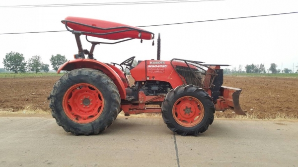 ขาย KUBOTA M6040 เครื่องเกียร์ดี เล่มทะเบียนพร้อมโอน