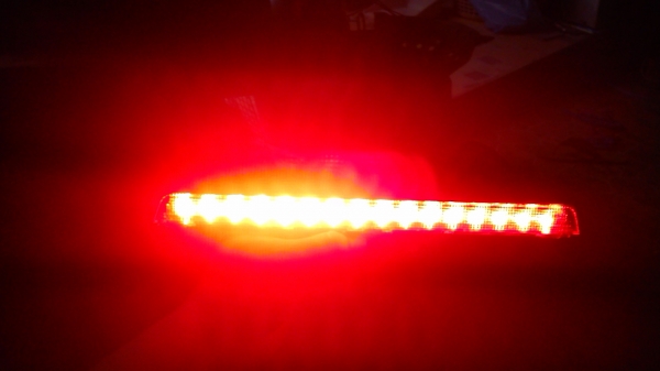 ไฟเบรคหลังดวงที่สามแบบLED ของรถ VOLVO V70