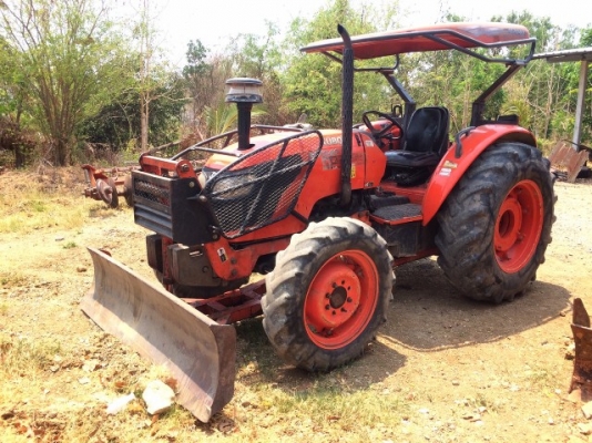 ขาย KUBOTA M7040 เครื่องเกียร์ดี สภาพพร้อมใช้