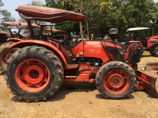 ขาย KUBOTA M7040 เครื่องเกียร์ดี สภาพพร้อมใช้
