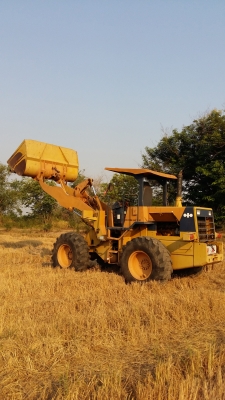 ขายด่วน!!! รถตักล้อยาง KOMUTSU WA100-1