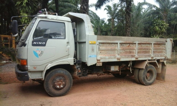 รถดั้มพ์ฝากขายคับ Hino FC 120 hp.เปลี่ยนเครื่องเป็นHO7Dคับ สภาพพร้อมใช้งานคับ ราคาต่อรองได้คับ รถดั้มพ์ฝากขายคับ Hino FC 120 hp.เปลี่ยนเครื่องเป็นHO7Dคับ สภาพพร้อมใช้งานคับ ราคาต่อรองได้คับ