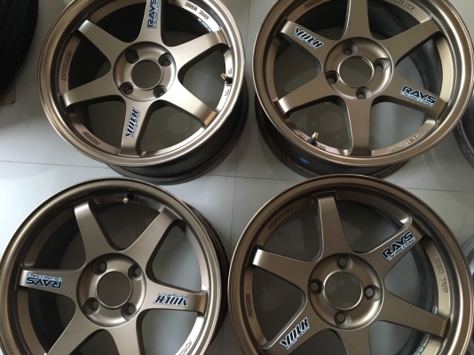 ขายล้อแม็ก 15 Te37 ขอบ 15x7,ET35 ,4รู100 สภาพสวยๆเงาๆ