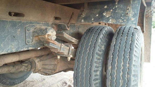 ขายรถ6ล้อ เครื่อง100แรง ยาว4.30เมตร รถสวยสภาพดี มีเอกสารพร้อมโอน สนใจโทร 090-8588220คุณนะ 093-3258446คุณบิว หรือเข้าดูสินค้าอื่นๆได้ที่ www.truck.in.th/498 หรือเพจFacebook ณรงค์ ซื้อขายรถมือสอง (เว็บไซต์ส่วนตัว) หรือFacebook คุณนะ รถบรรทุก