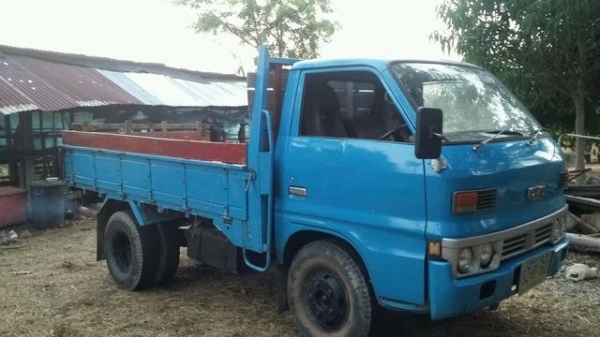 อีชูชุ   6 ล้อ สั้น 85 แรง รถตามภาพ  ทะเบียนเต็ม  รถพร้อมใช้งาน  ราคา  115,000 บาท