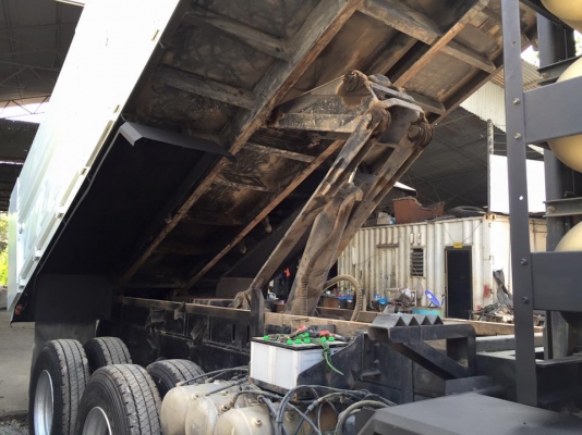 FXZ354ปี56 มีนาคม 2เพลาดั้มSMMแท้มีระบบลากพ่วงcngแท้ศูนย์ ยางใหม่ 1,950,000.- 086-6642-442