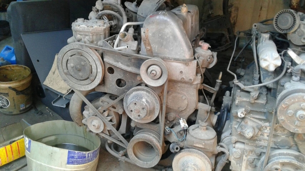 เครื่องพร้อมเกียร์ออโต้ BENZ รุ่น 123