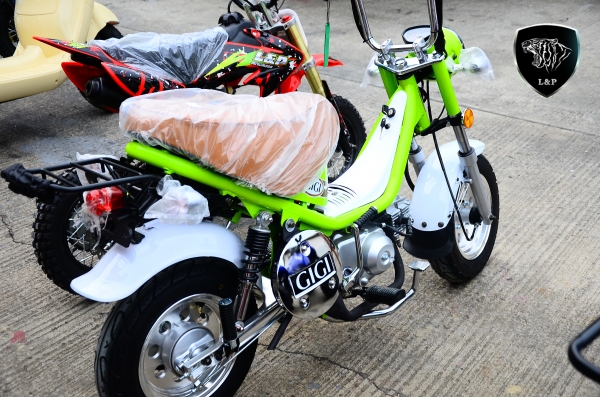 อะไหล่ แต่งรถเพียบ มีโช็คหน้า-หลัง ล้อ เครื่อง ถังน้ำมัน เบาะ และอะไหล่อื่นๆที่แต่งรถทั้งหมด ลดราคา 20-30\%