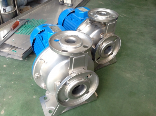 ( เหลือ 1 ตัวครับ )ขายปั้มน้ำหอยโข่งหัวสแตนเลส Ebara 2HP. 380V สภาพสวย วิ่งนิ่ม พร้อมใช้งาน มี 2ตัวครับ