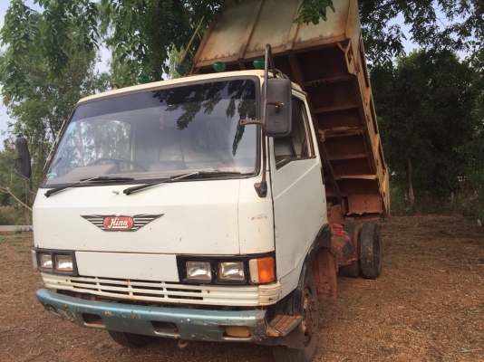 ขายรถหกล้อดัมพ์ Hino KM777 เครื่อง WO4D-117 แรง พร้อมใช้งาน