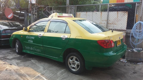 TAXI เขียวเหลือง TAXI เขียวเหลือง