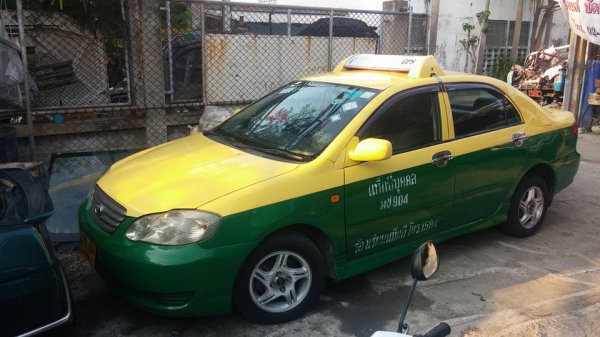 TAXI เขียวเหลือง