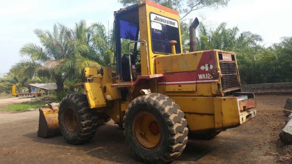 รถตักยาง KOMATSU WA120 รถสภาพดี พร้อทใช้