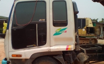 ISUZU DECA 195 HP 6HE1 หกล้อดั๊มพ์ กระบะดั๊มพ์เหล็ก 6 ตันความยาว 3.60 เมตรพร้อมบรรทุกพร้อมใช้งานได้เลยครับ เครื่องยนต์แน่นดีแรงดีสุดๆ ภายในห้องเก๋งคอนโซลสวยครบ พวงมาลัยเพาเวอร์ แอร์เย็น ระบบเบรคทริ๊ปฟี้ครบครัน ช่วงล่างอย่างแน่นคัชซีสวยไม่มีแตกไม่มีแอ่น ยา