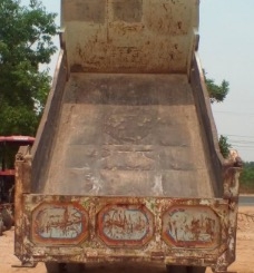 ISUZU DECA 195 HP 6HE1 หกล้อดั๊มพ์ กระบะดั๊มพ์เหล็ก 6 ตันความยาว 3.60 เมตรพร้อมบรรทุกพร้อมใช้งานได้เลยครับ เครื่องยนต์แน่นดีแรงดีสุดๆ ภายในห้องเก๋งคอนโซลสวยครบ พวงมาลัยเพาเวอร์ แอร์เย็น ระบบเบรคทริ๊ปฟี้ครบครัน ช่วงล่างอย่างแน่นคัชซีสวยไม่มีแตกไม่มีแอ่น ยา