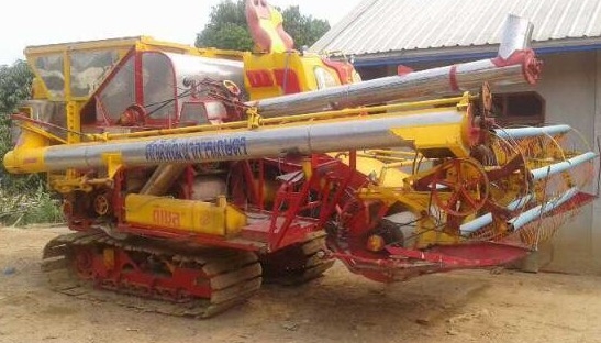 ขายด่วน รถเกี่ยวข้าวศักดิ์พัฒนา BIG 37 สภาพดีมากครับพร้อมใช้งานได้เลย เครื่องยนต์ 240 แรง 6HH1 เทอร์โบ อุ้ม 2.5 ปั๊มไดกิ้นเบอร์ 22 บนล่าง ช่วงล่าง 10HT สภาพดีแน่นดีพร้อมใช้งาน ราคาต่อรองได้ครับ