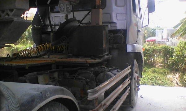 UD หัวลาก 350 แรง ปี51