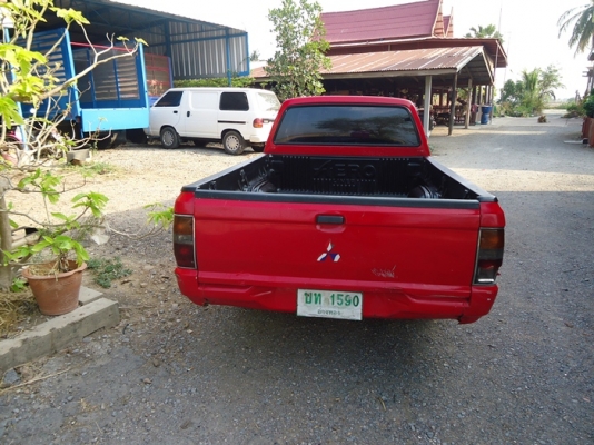 กระบะ  L 200  แอร์เย็น