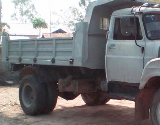 ISUZU TX 165 HP 6BD1 รถหัวยาวหกล้อดั๊มพ์ กระบะดั๊มพ์เหล็ก 6 ตันความยาว 3.80 เมตรรถพร้อมใช้งานบรรทุกหนักได้เลยไม่มีปัญหาครับ เครื่องแรงดีไม่มีเยิ้ม หัวเก๋งประตูเหล็กสภาพดีไม่ผุคอนโซลยังอยู่ครบ พวงมาลัยเพาเวอร์ ขับง่ายคล่องตัวดี ช่วงล่างเฟืองท้ายใหญ่ของมิตซ ISUZU TX 165 HP 6BD1 รถหัวยาวหกล้อดั๊มพ์ กระบะดั๊มพ์เหล็ก 6 ตันความยาว 3.80 เมตรรถพร้อมใช้งานบรรทุกหนักได้เลยไม่มีปัญหาครับ เครื่องแรงดีไม่มีเยิ้ม หัวเก๋งประตูเหล็กสภาพดีไม่ผุคอนโซลยังอยู่ครบ พวงมาลัยเพาเวอร์ ขับง่ายคล่องตัวดี ช่วงล่างเฟืองท้ายใหญ่ของมิตซ