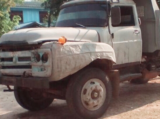 ISUZU TX 165 HP 6BD1 รถหัวยาวหกล้อดั๊มพ์ กระบะดั๊มพ์เหล็ก 6 ตันความยาว 3.80 เมตรรถพร้อมใช้งานบรรทุกหนักได้เลยไม่มีปัญหาครับ เครื่องแรงดีไม่มีเยิ้ม หัวเก๋งประตูเหล็กสภาพดีไม่ผุคอนโซลยังอยู่ครบ พวงมาลัยเพาเวอร์ ขับง่ายคล่องตัวดี ช่วงล่างเฟืองท้ายใหญ่ของมิตซ ISUZU TX 165 HP 6BD1 รถหัวยาวหกล้อดั๊มพ์ กระบะดั๊มพ์เหล็ก 6 ตันความยาว 3.80 เมตรรถพร้อมใช้งานบรรทุกหนักได้เลยไม่มีปัญหาครับ เครื่องแรงดีไม่มีเยิ้ม หัวเก๋งประตูเหล็กสภาพดีไม่ผุคอนโซลยังอยู่ครบ พวงมาลัยเพาเวอร์ ขับง่ายคล่องตัวดี ช่วงล่างเฟืองท้ายใหญ่ของมิตซ