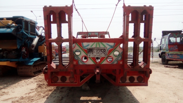 ขายรถสิบล้อเทเลอร์JCMเครื่องอีซูซุ165ราคา485000บาทโทร0862465934ครับ ขายรถสิบล้อเทเลอร์JCMเครื่องอีซูซุ165ราคา485000บาทโทร0862465934ครับ