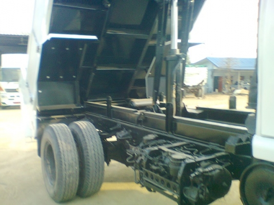 ขายรถบรรทุกหกล้อดั้มอีซูซู ร้อคกี้ เครื่อง 185 แรงม้า 6BF1-แน่นมากๆ รถประกอบดั้มยิงหน้ากระเนียม