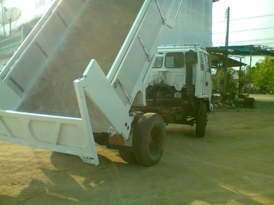 ขายรถบรรทุกหกล้อดั้มอีซูซู ร้อคกี้ เครื่อง 185 แรงม้า 6BF1-แน่นมากๆ รถประกอบดั้มยิงหน้ากระเนียม ขายรถบรรทุกหกล้อดั้มอีซูซู ร้อคกี้ เครื่อง 185 แรงม้า 6BF1-แน่นมากๆ รถประกอบดั้มยิงหน้ากระเนียม