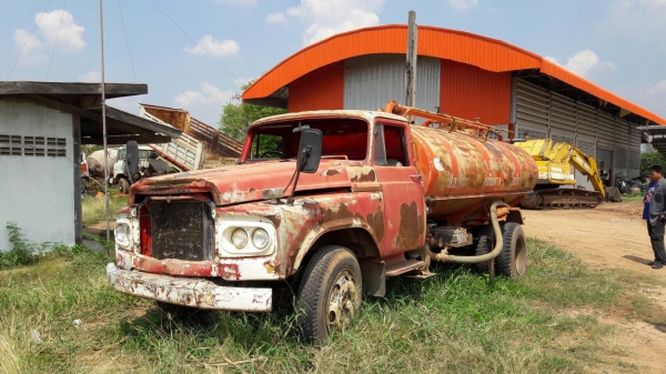 ขาย รถน้ำ 6 ล้อ หัวยาว TOYOTA คัสซีสวยตลอดเส้น เครื่อง 160 แรงม้า อุปกรณ์ปั้มน้ำครบ เอกสารเล่มทะเบียนพร้อม