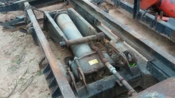 ขาย14.000บาท กระบอกดั้ม สามมิตร มี2ชุดตามสภาพ ขาย14.000บาท กระบอกดั้ม สามมิตร มี2ชุดตามสภาพ