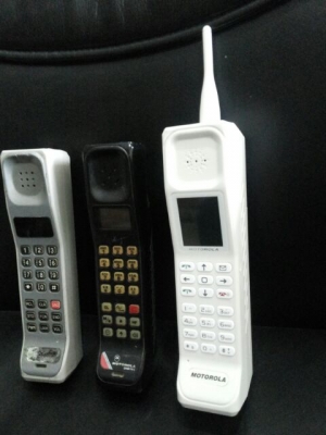 ขายเหมา MOTOLORA กระดูก ยุค 80 สินค้าใหม่ 2 ซิม ใช้จริง แบตนาน