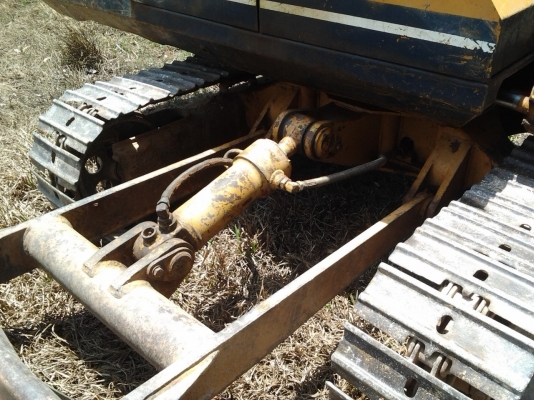 ขาย KOMATSU PC30 รุ่น 5 (ติดเก๋งมาด้วย) ราคาถูกๆ คุ้มๆครับ ขาย KOMATSU PC30 รุ่น 5 (ติดเก๋งมาด้วย) ราคาถูกๆ คุ้มๆครับ