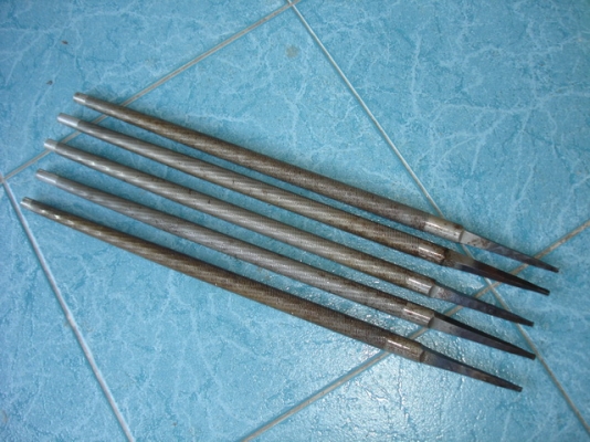 ตะไบกลม 14 นิ้ว  ตราม้าลอดห่วง made in Germany เก่าเก็บ