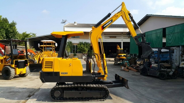 ขาย รถขุด YANMAR รุ่น YB301 มือสองญี่ปุ่น แทรกเหล็กสวย สลักแน่น อะไหล่หาง่าย ทนทาน พร้อมใข้งาน มือถือ/LINE ID : 0818753444