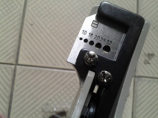 ขายคีมปอกสายไฟAUTO King Eagle. Made in Taiwan.งานใหม่เก็บ