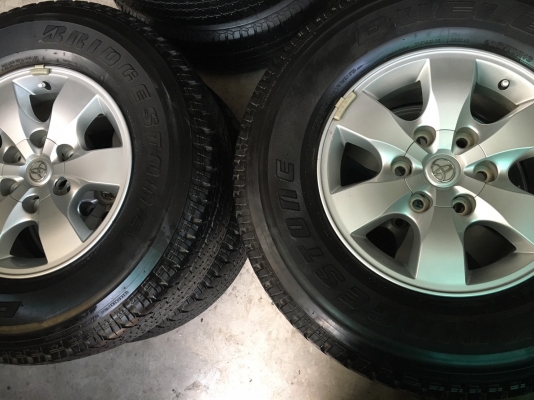 ขายล้อแม็ก Toyota vigo Champ 16 พร้อมยาง 265 70 16