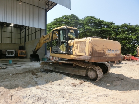 ขายแมคโคร KOMATSU PC200-7 รถนอก มีเอกสารครบ ไฟฟ้าครบ รถพร้อมใช้งาน