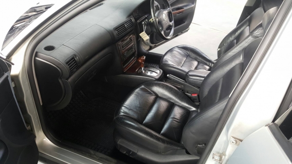 VOLKSWAGEN PASSAT 1.8 ปี2000 รถมือเดียว ไม่เคยติดแก๊ส VOLKSWAGEN PASSAT 1.8 ปี2000 รถมือเดียว ไม่เคยติดแก๊ส