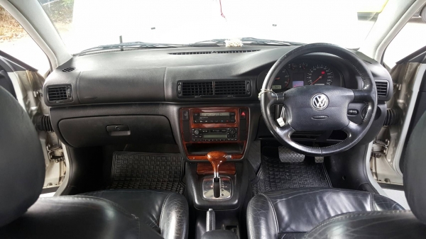 VOLKSWAGEN PASSAT 1.8 ปี2000 รถมือเดียว ไม่เคยติดแก๊ส VOLKSWAGEN PASSAT 1.8 ปี2000 รถมือเดียว ไม่เคยติดแก๊ส
