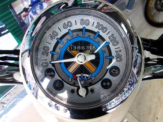 scoopy i สีขาวม่วง ลายใหม่ล่าสุดโฉมปัจจุบัญ ล้อแมกซ์ ตัวท๊อปสุด แถม 3 รายการ scoopy i สีขาวม่วง ลายใหม่ล่าสุดโฉมปัจจุบัญ ล้อแมกซ์ ตัวท๊อปสุด แถม 3 รายการ